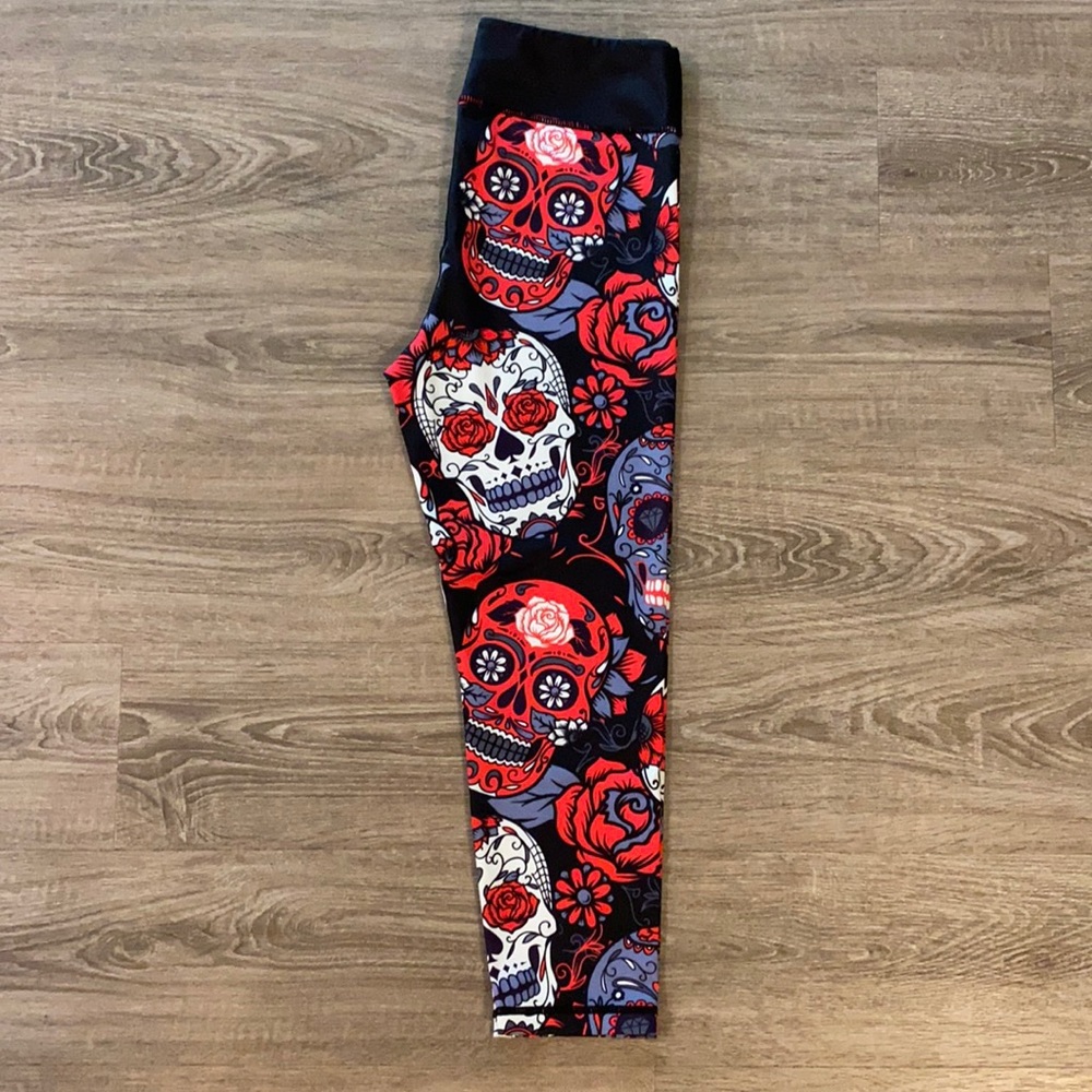 Constantly Varied Gear, Sugar Skulls Capri